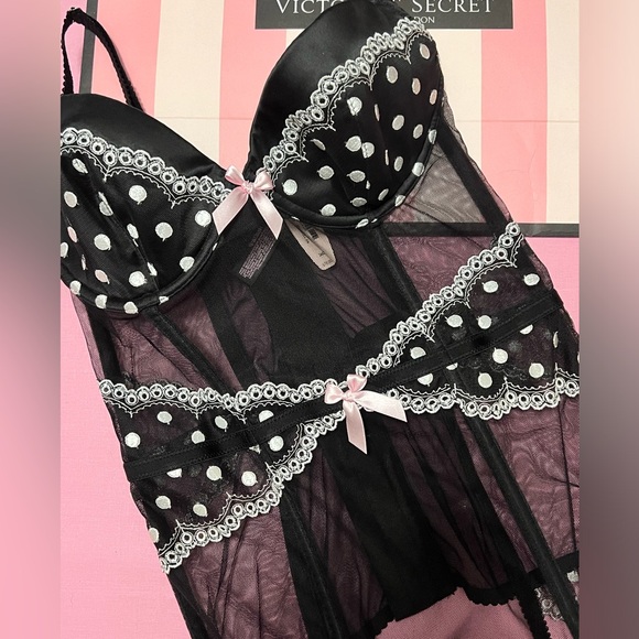 CLEARANCE $78 Victoria's Secret Collection Corset Garter Slip Dress. 34C - Picture 3 of 6